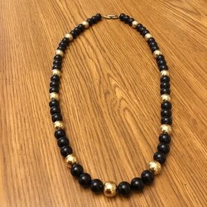 BLACK & GOLD PEARL NECKLACE